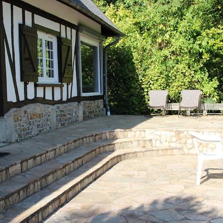 Pre Le Duc Villa Broglie Exterior photo